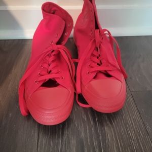Red converse
